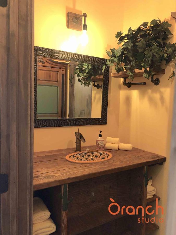 Oranch House, & Wilderness Apartment Kanab