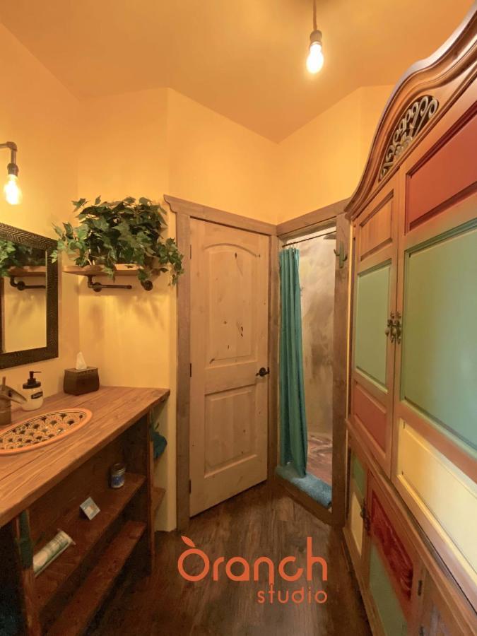Oranch House, & Wilderness Kanab
