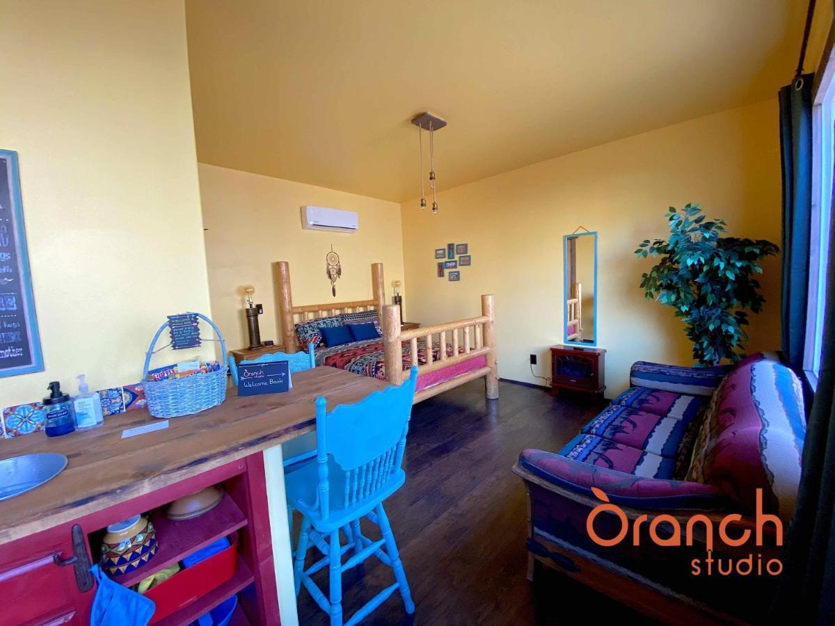 Oranch House, & Wilderness Apartment *